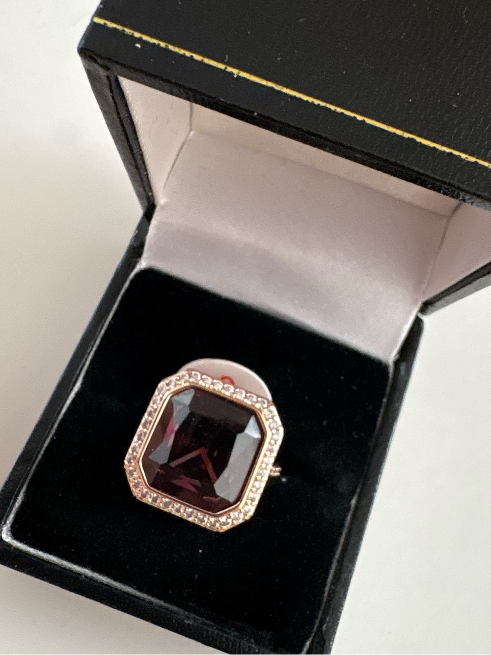 Bomb Party Feels So Sweet Ring RG56511 Rhodolite CZ Rose Gold Plating